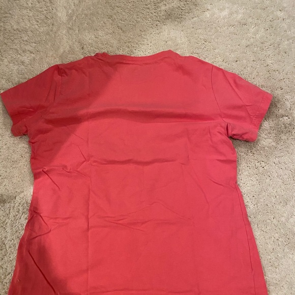 Breast cancer awareness workout shirt. - Picture 2 of 3